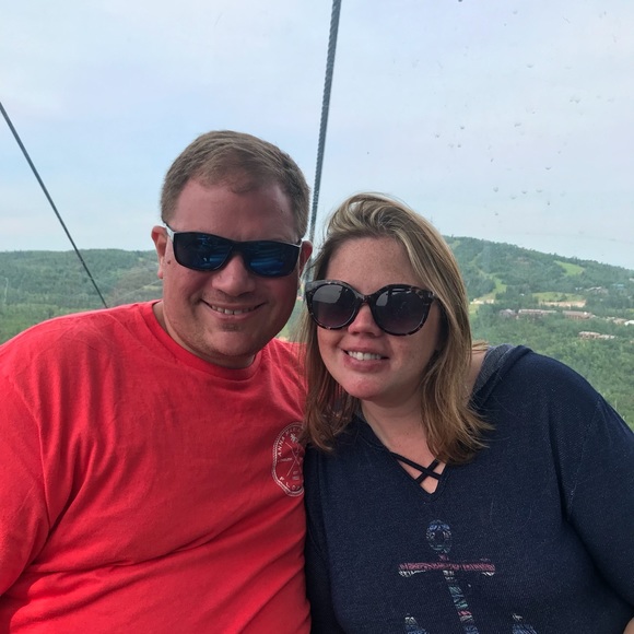 Meet your Posher, Karra - Picture 1 of 2